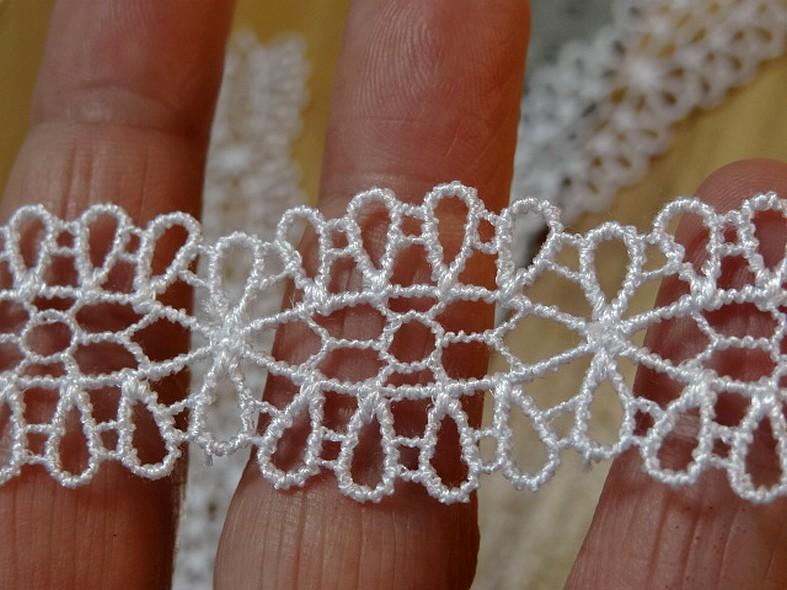 Dentelle fine antin blanche 1