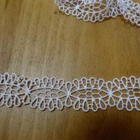 Dentelle fine antin blanche 3 