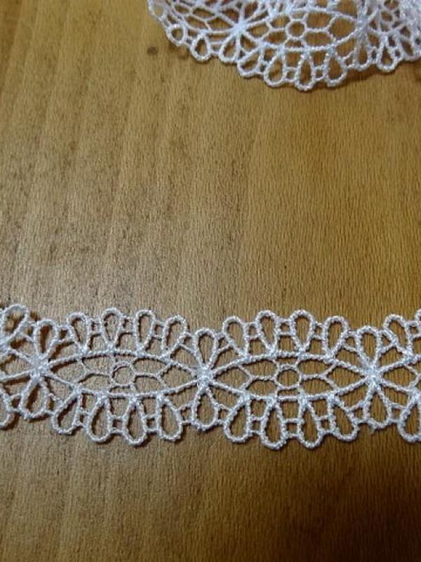 Dentelle fine antin blanche 3 