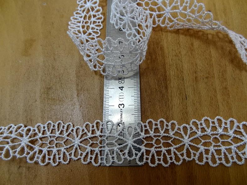 Dentelle fine antin blanche 4