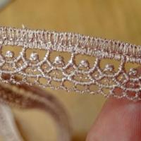 Dentelle fine bois de rose 1 