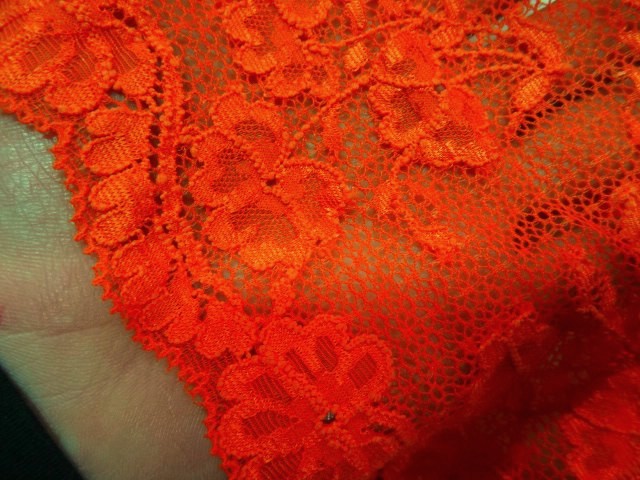 Dentelle fine extensible orange corail 1