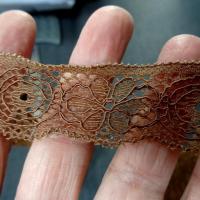 Dentelle guipure fine festonnee moka 1