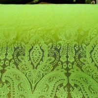 Dentelle jaune chartreuse motif classique 2