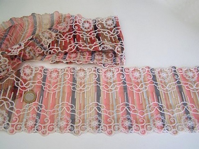 Dentelle may resille brodee ocre et saumon 1 1