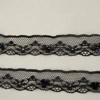Dentelle noire fine sequins et perles 3