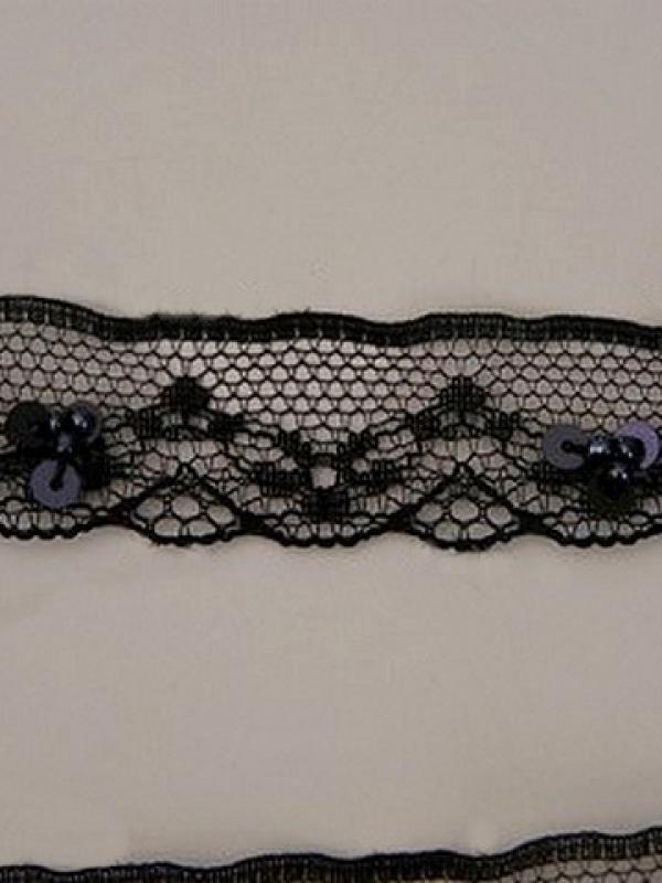 Dentelle noire fine sequins et perles 4 