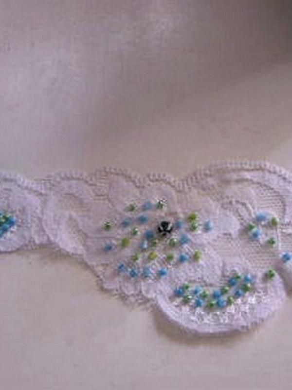 Dentelle nuage blanche perlee 1 