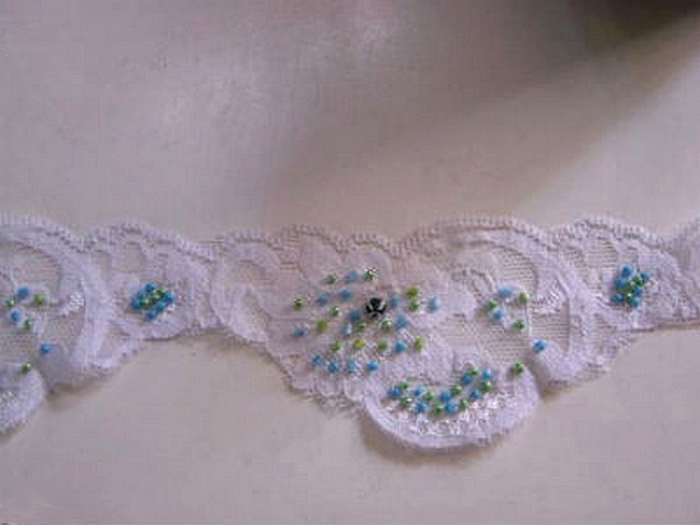 Dentelle nuage blanche perlee 1