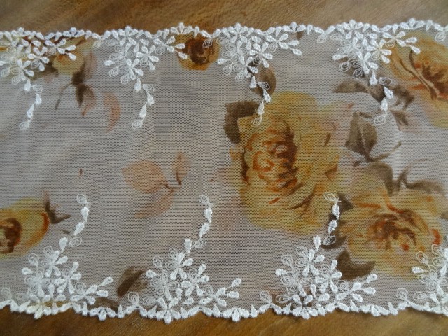 Dentelle pilgrim resille imprimee brodee 4