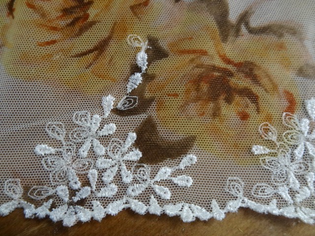 Dentelle pilgrim resille imprimee brodee 6