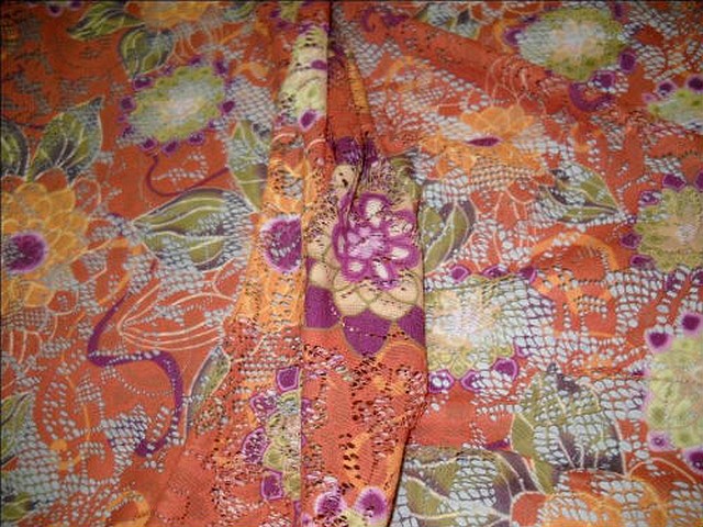 Dentelle resille sienne brulee motif fleuri 4