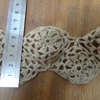 Dentelle tricotee beige fleurs en lainage 2