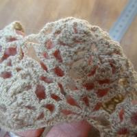 Dentelle tricotee beige fleurs en lainage 3