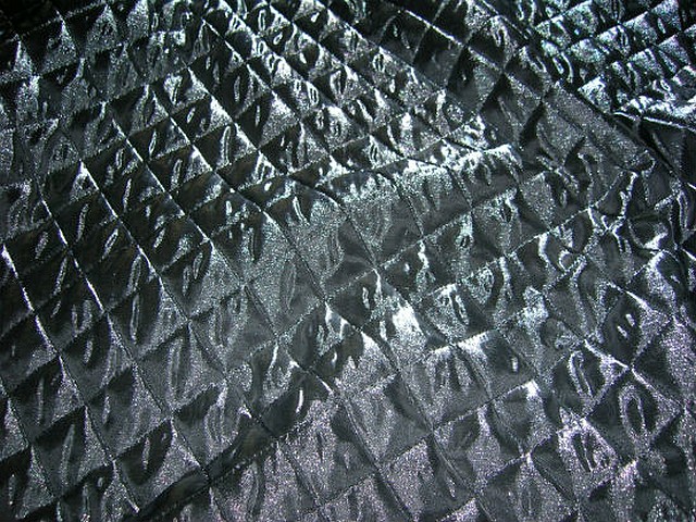 Doublure matelassee argentee et noire 1