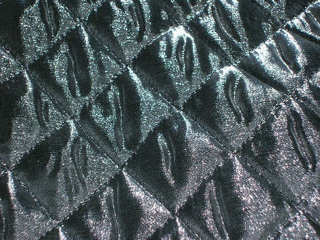 Doublure matelassee argentee et noire 2