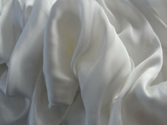 Doublure satin blanc cassé 01 1