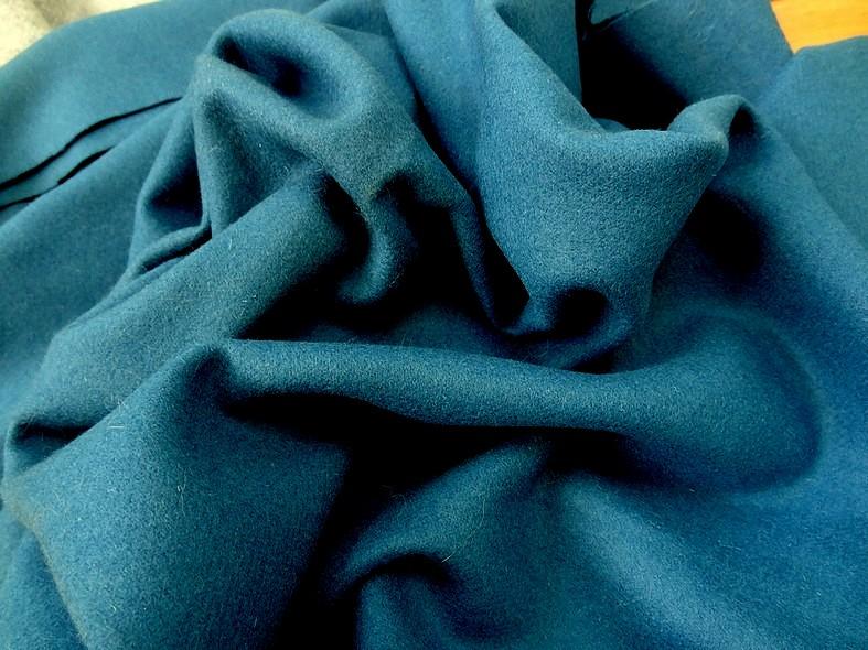 Drap de laine bleu turquoise fonce 6