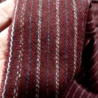 Drap de laine bordeaux fines rayures bleu ciel et blanc casse 2 