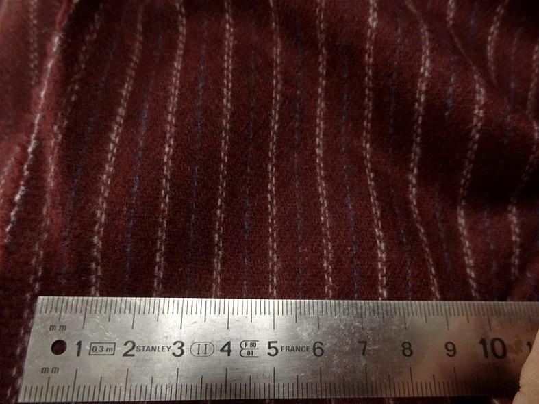 Drap de laine bordeaux fines rayures bleu ciel et blanc casse 3