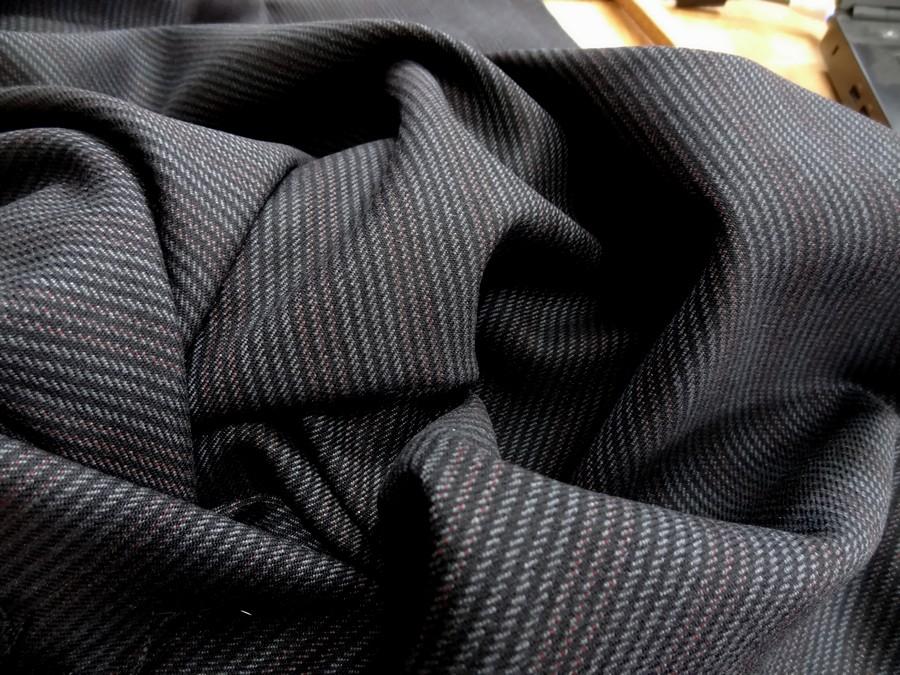 Drap de laine fines rayures gris anthracite bordeaux 3