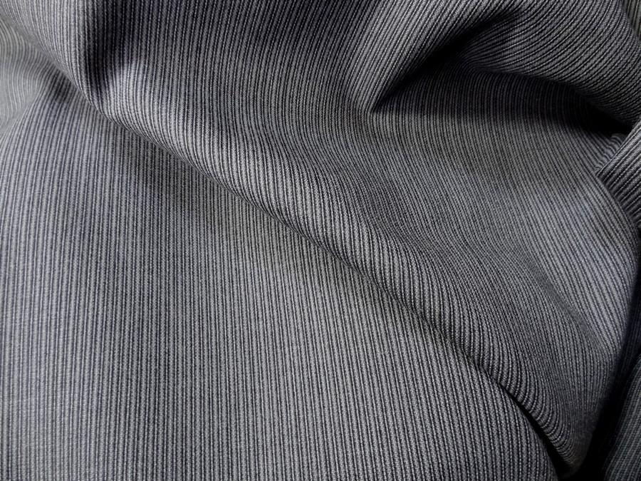 Drap de laine noir gris raye 1