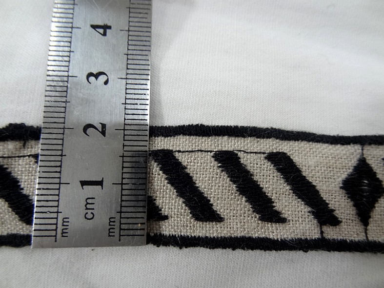 galon en lin naturel brodé ethnique 2