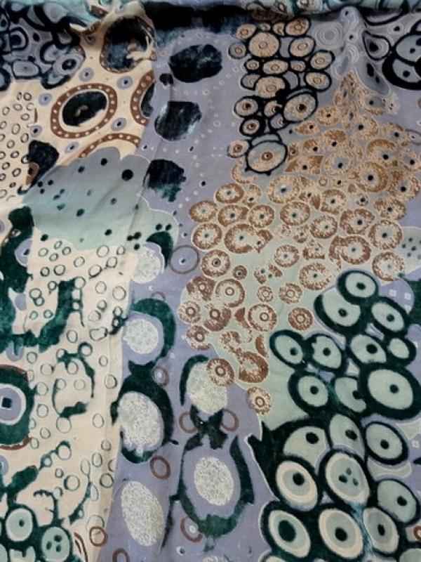 soie dévorée sur voile vert sapin 1