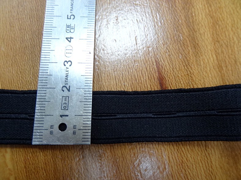 Elastique boutonniere noire 20 mm 3