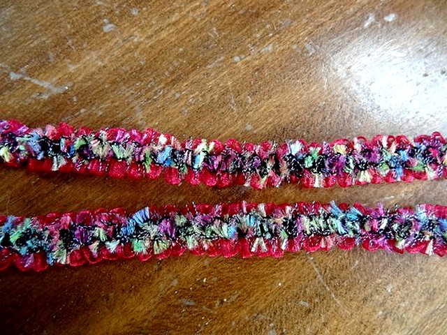 Elastique organza fuchsia tachete 1