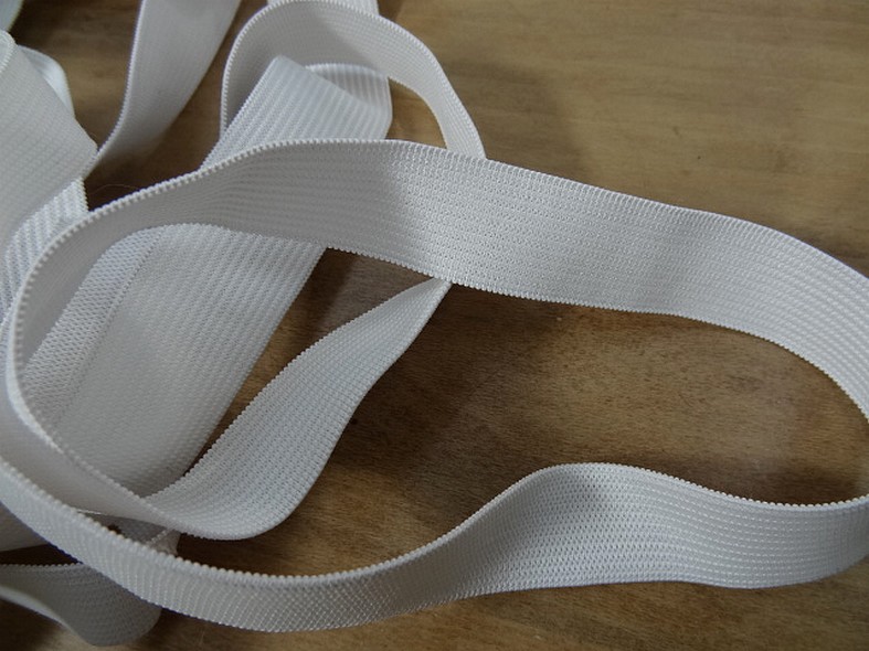 Elastique plat blanc 20 mm 1