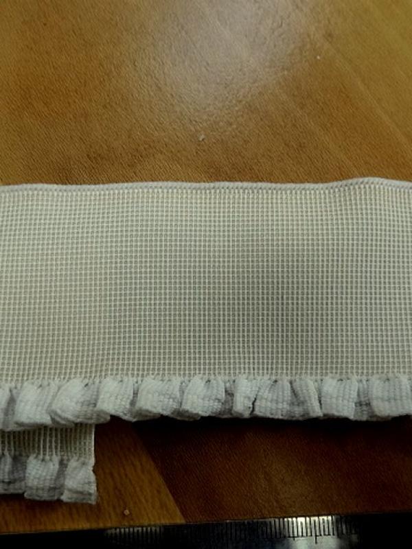 Elastique plat large ecru a volant blanc casse 1 