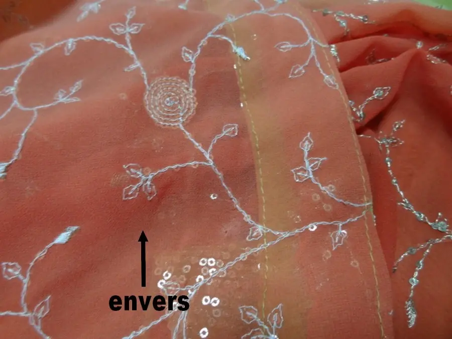 Etole indienne en voile tie and dye corail et olive avec broderies sequins argents 7
