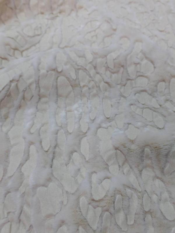 Fausse fourrure beige ton sur ton faconne leopard0