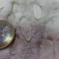 Fausse fourrure beige ton sur ton faconne leopard9