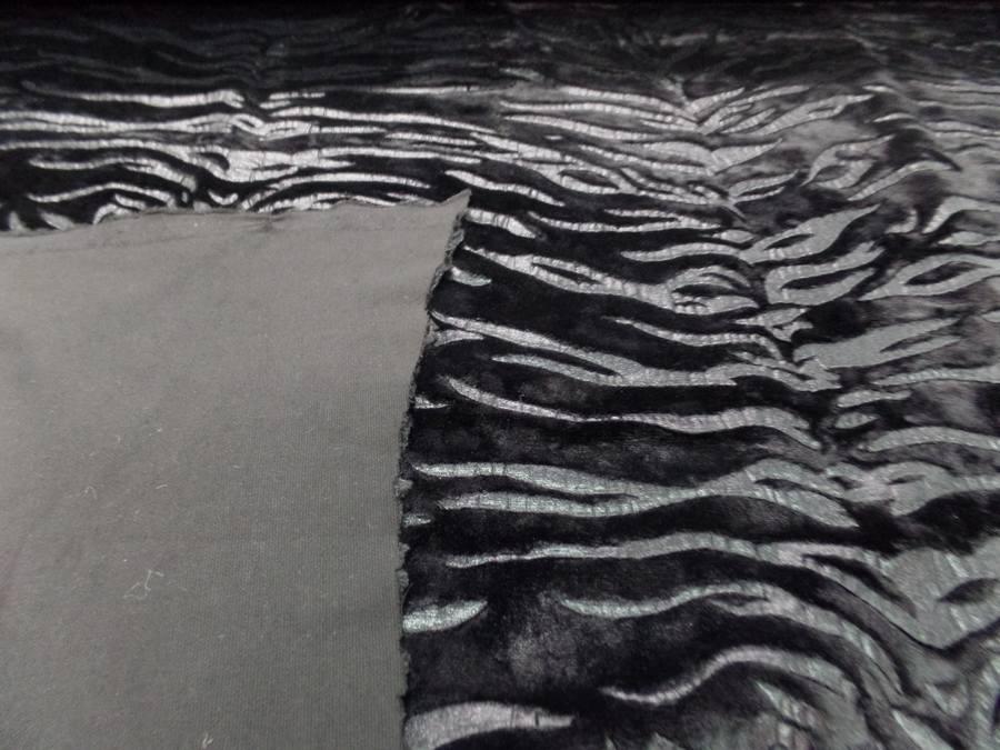 fausse fourrure noire ton sur façonné zèbre