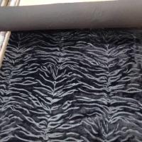 tissu fausse fourrure noire ton sur façonné zèbre