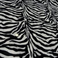 Fausse fourrure poil ras imprime zebre 1