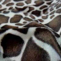 Fausse fourrure poil ras imprimee girafe 2