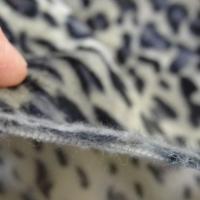 Fausse fourrure rase leopard gris blanc noir 7