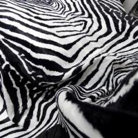 Fausse fourrure rase zebre noir et blanc 5 