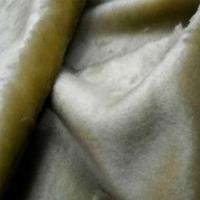 Fausse fourrure vanille a reflets blancs 1