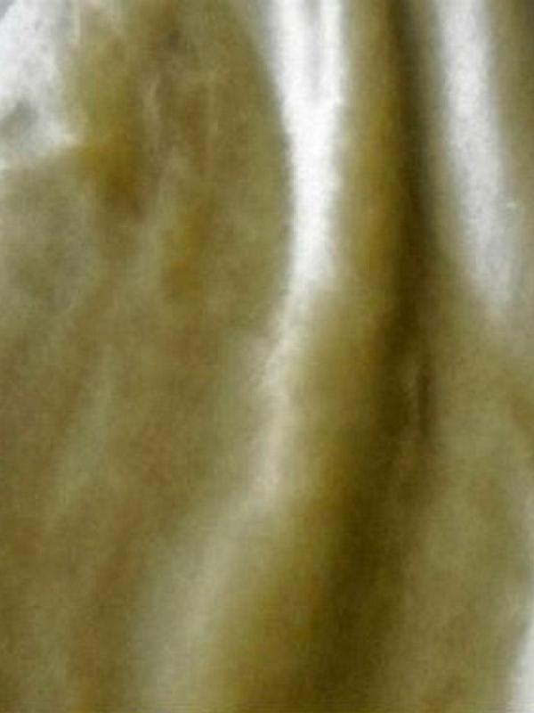 Fausse fourrure vanille a reflets blancs 3 