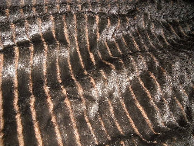 Fausse fourrure vison brun 2