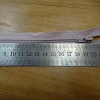 Fermeture eclair rose poudre 20 cm 10