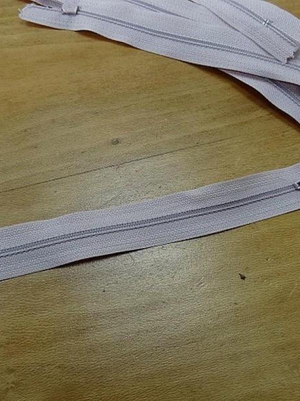 Fermeture eclair rose poudre 20 cm 11