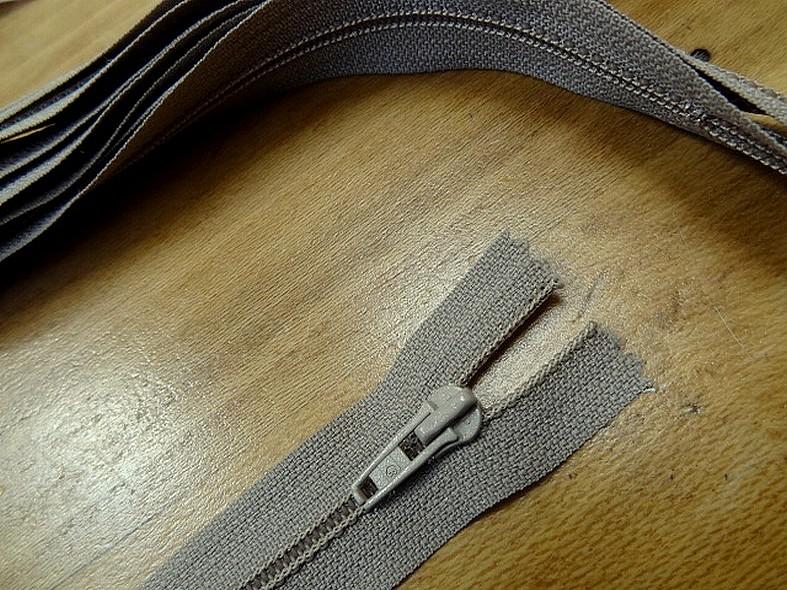 Fermeture eclair teinte chataigne clair 18 cm 6