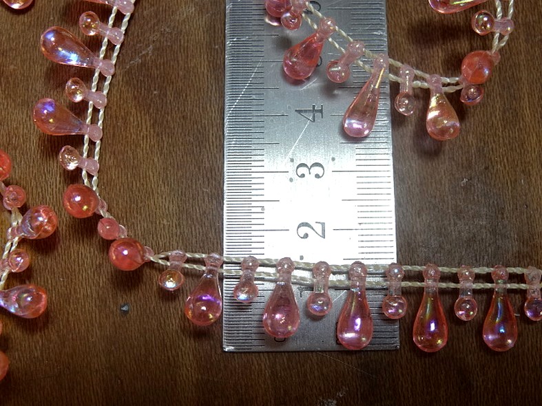 Fil de perles en goutte rose transparent 2