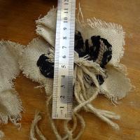 Fleur a coudre lin et dentelle noire 2 