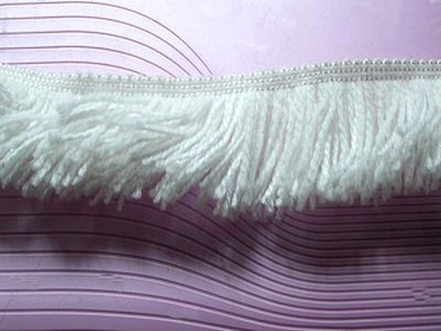 Frange de lainage acrylique blanche 1
